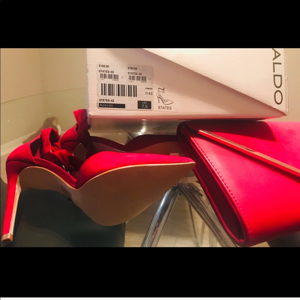 Selling brand new Aldo heels and clotch - Picture 3 of 4